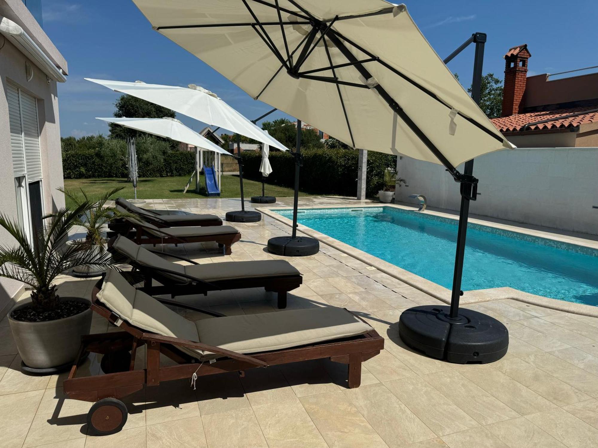 Valdebek With Pool * Pula